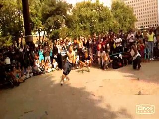 Street performance in London, next to London Eye