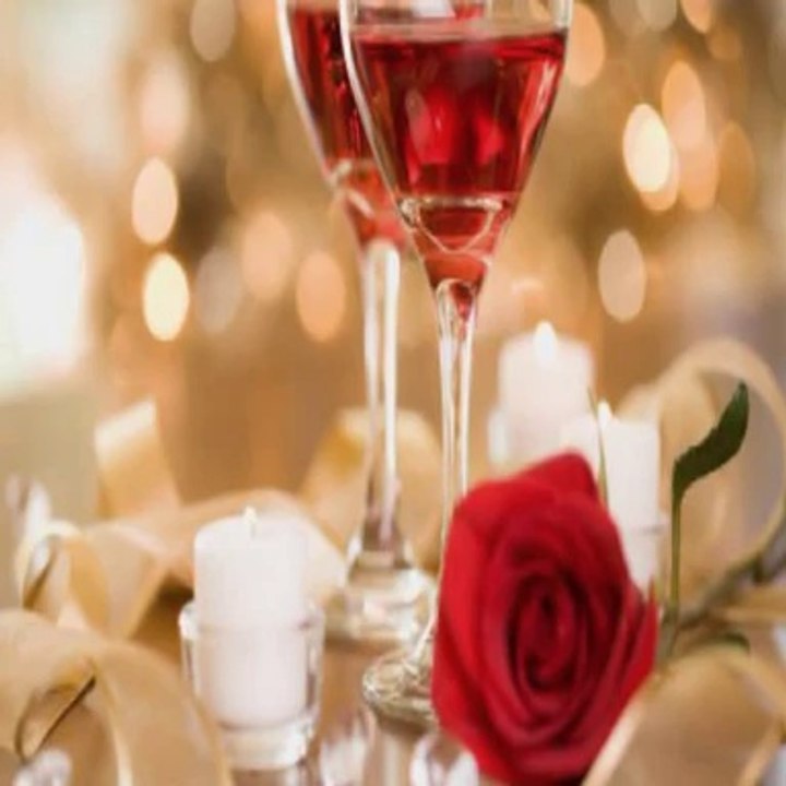 AL ELINE KALBİNİ HAKEDENE VER