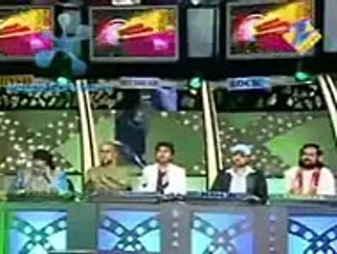 Amazing Movement When Amanat Ali Sing Pakistani Milli Nagma In India - Video Dailymotion