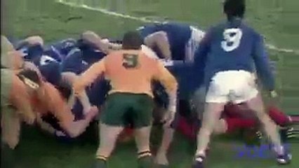 Serge Blanco marque un essai sur un sprint de 100 mètres contre l'Australie