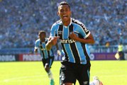 Grêmio mostra eficiência, goleia Corinthians e se fortalece no G4