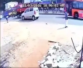 Girls and Scotty it really confused... hahahahahaha