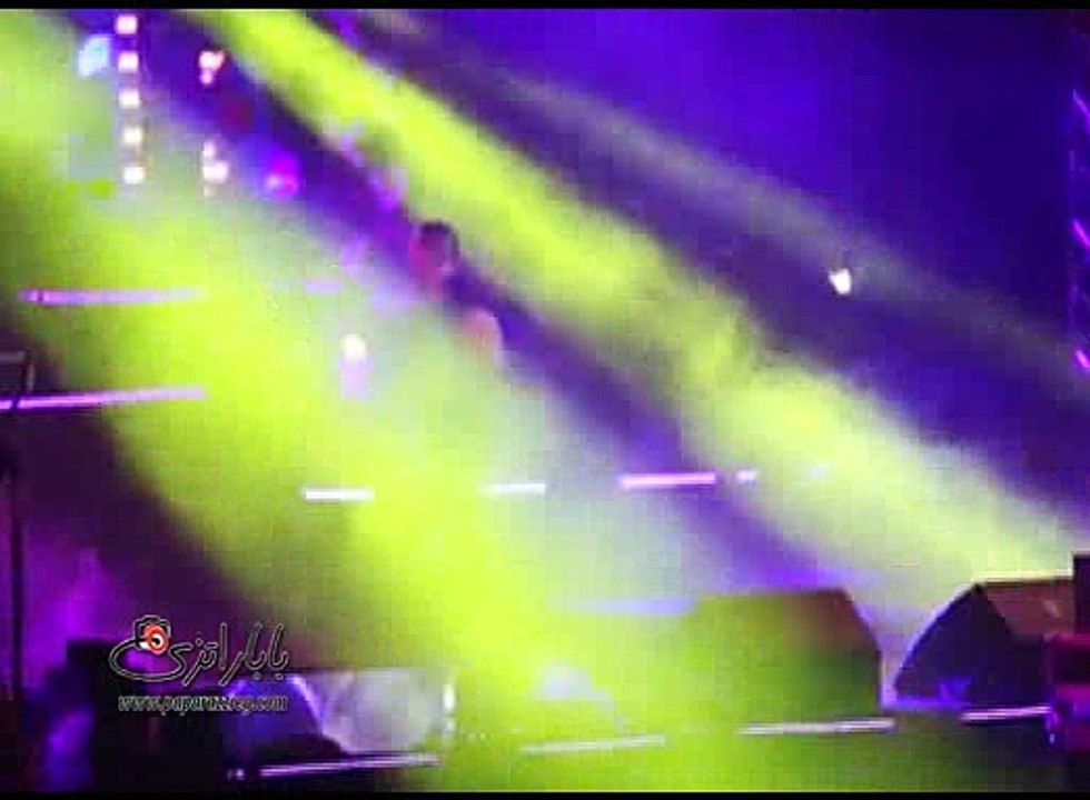 عمرو دياب يشعل الساحل بحبيبي يا نور العين