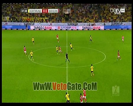 نوير يواصل التألق وينقذ بايرن من هدف امام دورتموند