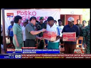 TNI Bantu Korban Banjir Bandang Jayapura