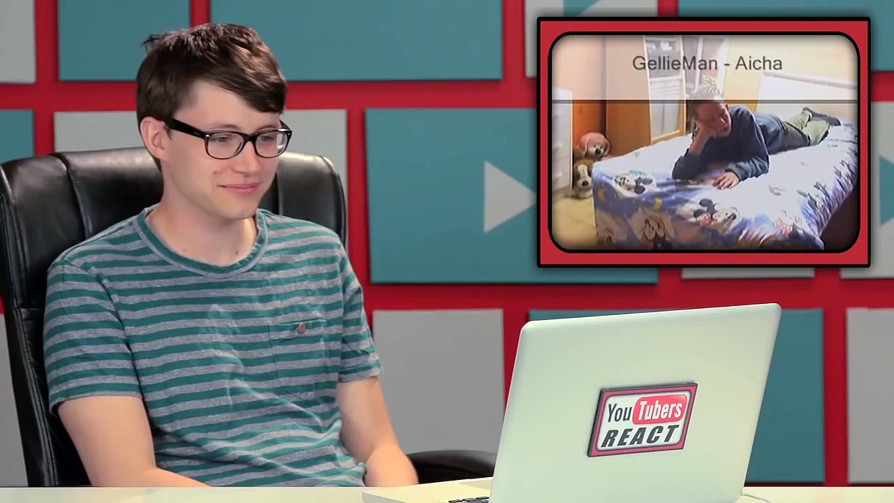 YouTubers React to Aicha (Viral Video Classic)