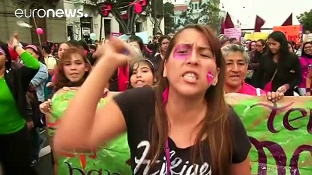 #Niunamenos in Perù la marcia dei 50mila contro la violenza sulle donne