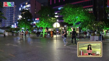 Miko - Mây và hành động lãng mạn dưới mưa trên phố đi bộ | DU LỊCH KỲ THÚ | Tập 17 | Phần 2