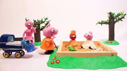PEPPA PIG  George se pelea con Baby Spiderman Videos de Juguetes en Espanol