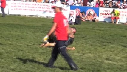 Balıkesir Kurtdere'nin Başpehlivanı Orhan Okulu