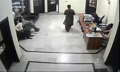 CCTV Video A man Murdered Manger of Q Mobile in Rawalpindi