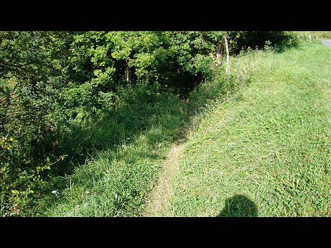 Le Gouffre de la Saoule et le château des Contes de Comminges.