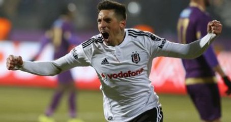 Beşiktaş, Jose Sosa'yı 7.5 Milyon Euro'ya Milan'a Satıyor