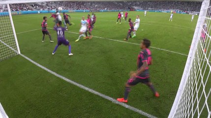 La claquette réflexe d'Alban Lafont lors d'OM/TFC