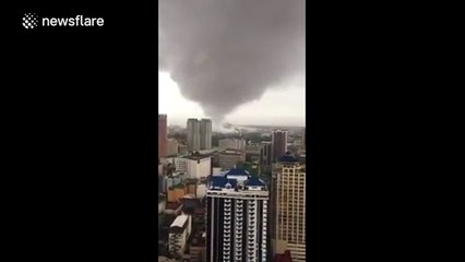Powerful twister hits Manila, Philippines