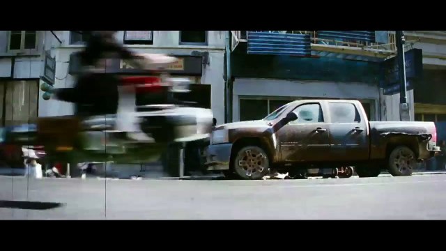 Looper - Making Of VOST