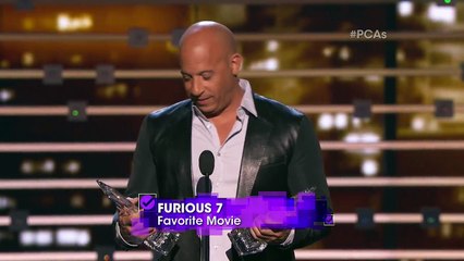 Vin Diesel rend hommage à Paul Walker lors de la cérémonie des People&#039;s Choice Awards