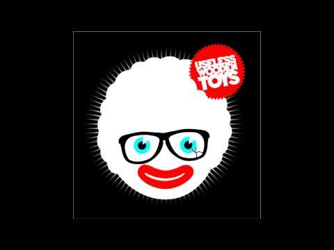 Useless Wooden Toys ft. Napo (Uochi Toki) - Carenza di basso