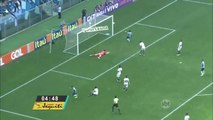 Palmeiras vence o Atlético-PR e segue na liderança do Brasileirão