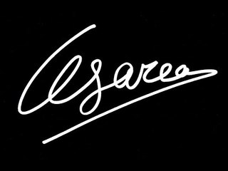 EelST, da #suonomegliodicesareo, presentano i CESARIOS in "Uomini col borsello"