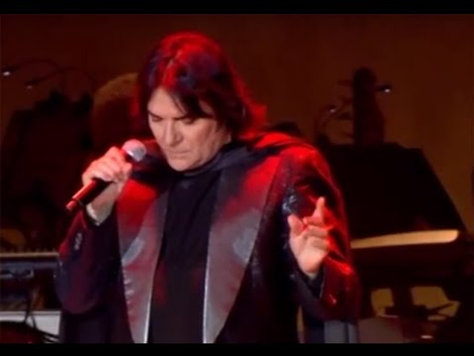 Renato Zero - La favola mia  - Sei Zero 2010  (Live - Video Ufficiale)