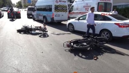Adıyaman'da Motosikletler Çarpıştı: 2 Yaralı