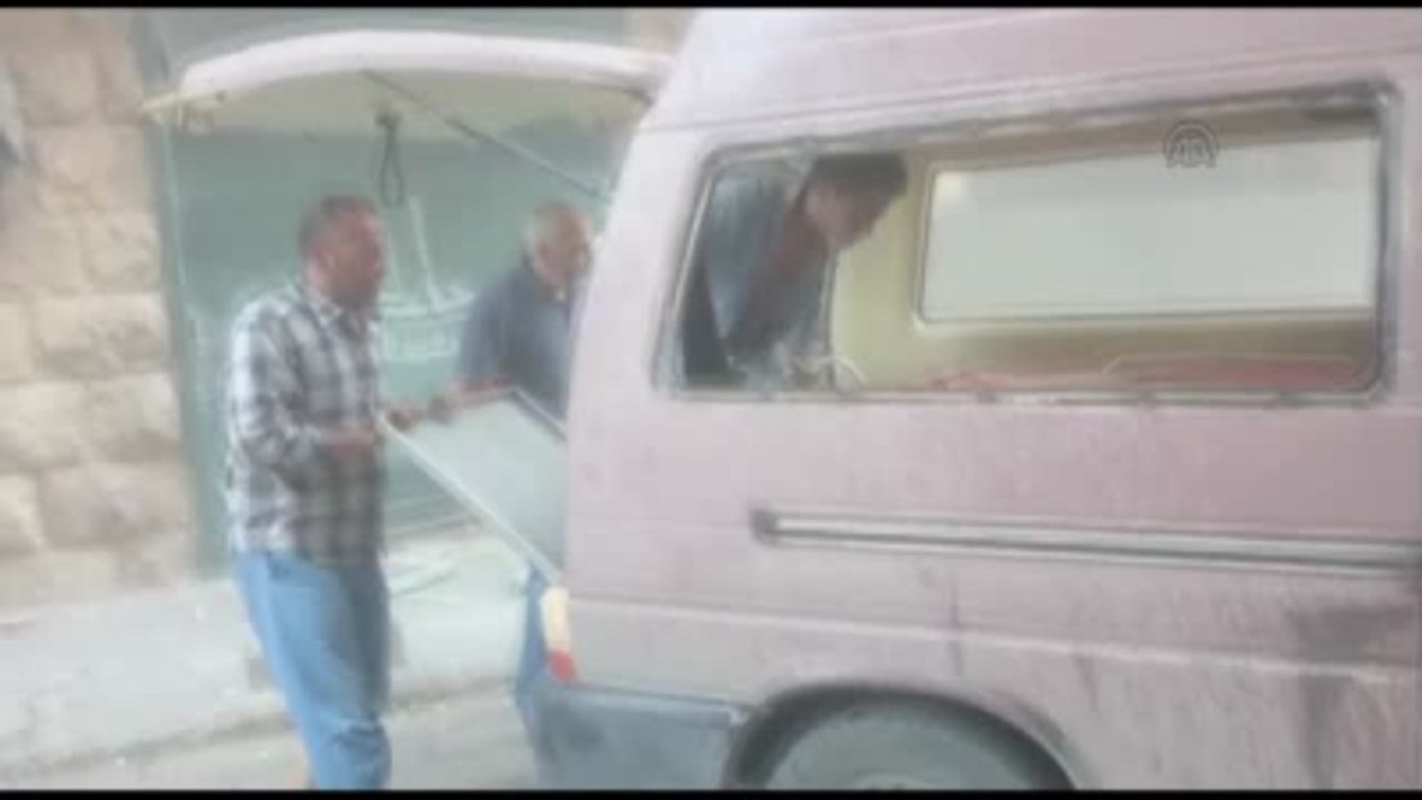 Halep'te Ambulanslarımız Vuruldu"