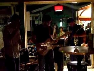 solo de basse du groupe généric -concert hossegor