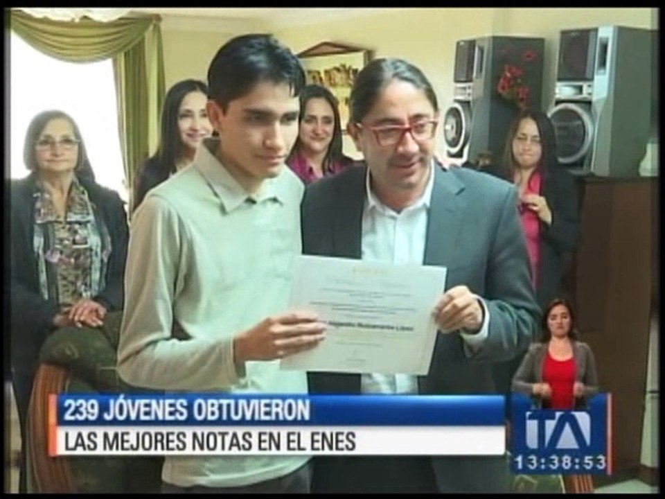 239 jóvenes obtuvieron las mejores notas del ENES