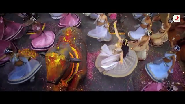 Baahubali 2-The Conclusion Official Trailer 2017-Prabhas-Anushka-Tamannaah-Rajamouli-Trendviralvideos