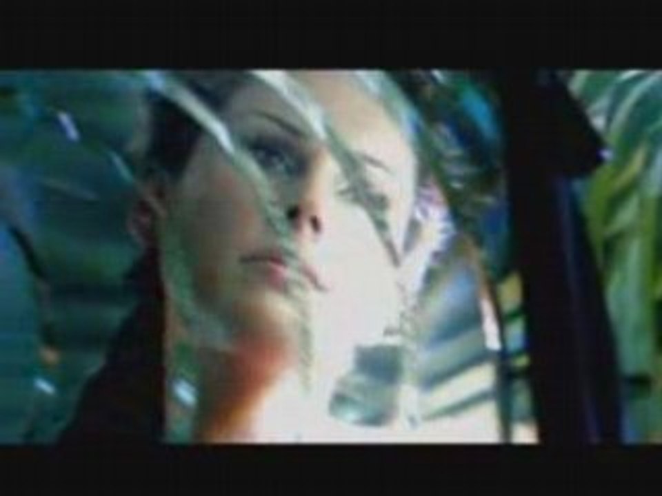 FUNDA ARAR ""camdan kalp""