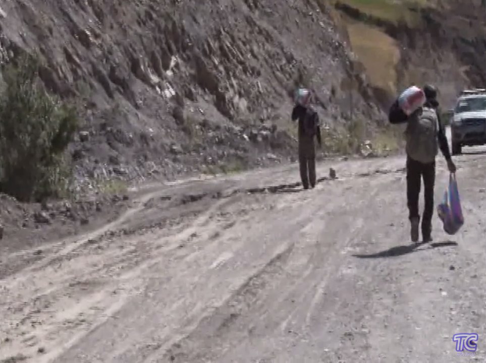 Derrumbe deja a varias comunidades de Alausí incomunicadas