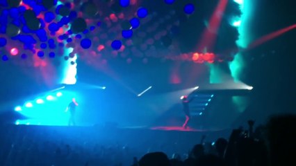 DRAKE BRINGS OUT LEBRON JAMES IN COLUMBUS