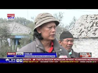 Warga Lereng Kelud Nekat Pulang ke Rumah