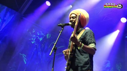 META & THE CORNERSTONES live @ Main Stage 2016