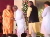 Sanjay Joshi BJP Leader pays tribute to Pramukh Swami Maharaj
