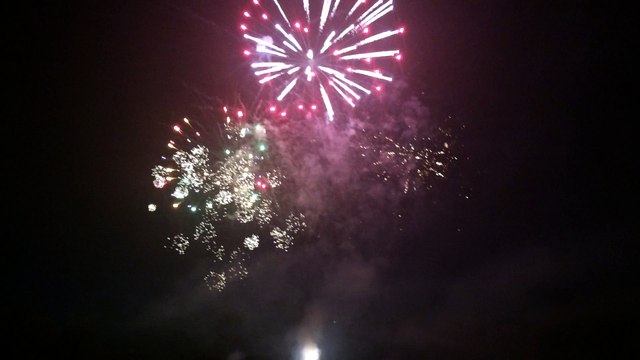 Feu d'artifice 14 Juillet 2016 - ville d'Annay