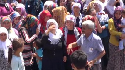 Diyarbakır'da Şehit Olan Adıyamanlı Polis Memurunu 10 Bin Kişi Uğurladı