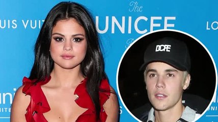 Selena Gomez completamente domina a Justin Bieber