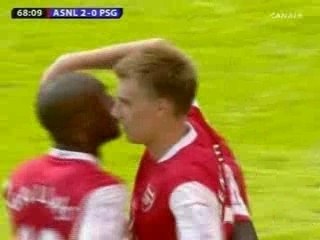 Arsenal - PSG 2-0 Bendtner