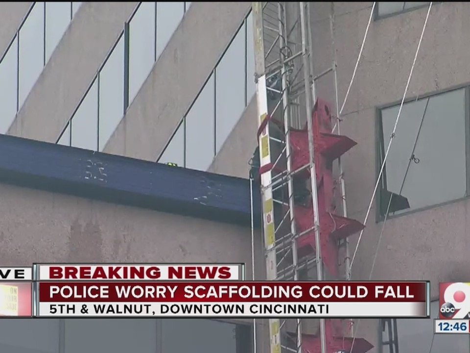 Scaffolding dangles sideways off US Bank building in downtown Cincinnati
