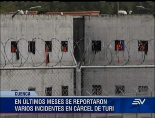 Policía detiene a funcionario de cárcel de Turi con bolso de marihuana