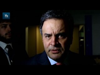 "Converso com o Serra muito mais que do que vocês imaginam", diz Aécio