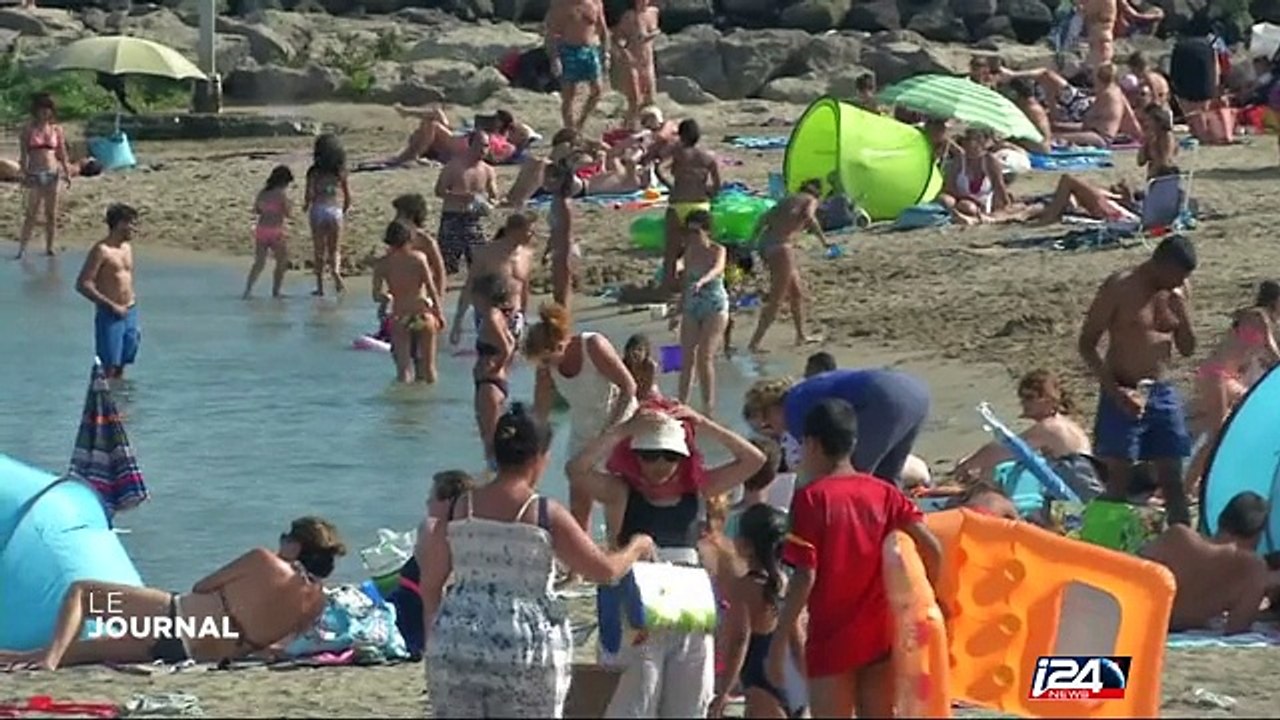 Valls "soutient" les maires ayant interdit le "burkini"