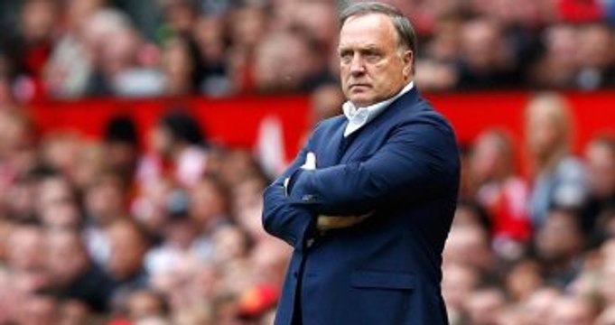 Fenerbahçe, Dick Advocaat ile 1 Yıllığına Anlaştığını Borsaya Bildirdi