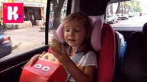 ВЛОГ Едем в Киев Покупаем в Мак Дональдс игрушки Секретная Жизнь Домашних Животных и яйца с Китая на канале Мисс Катя