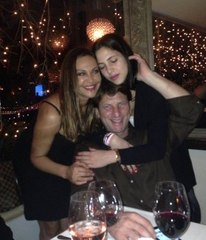 Hülya Avşar, Kızı Zehra İçin Londra'ya Yerleşiyor