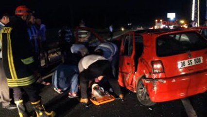 Tosya Dinlenme Tesisinden Çıkan Otomobile Otobüs Çarptı; 1 Ölü, 1 Yaralı