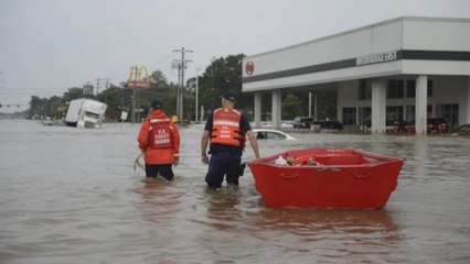 Скачать видео: 'Historic' Louisiana flooding engulfs thousands of homes