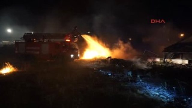 Keşan Otluk Alanda Çıkan Yangın Evlere Sıçramadan Söndürüldü